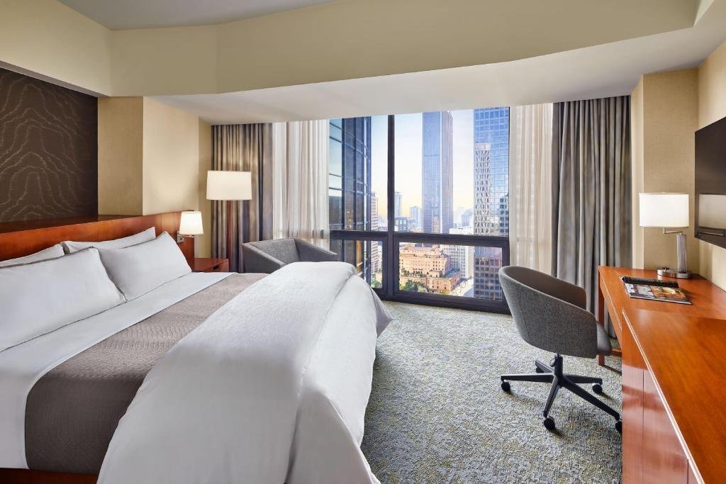 The Westin Bonaventure Hotel & Suites